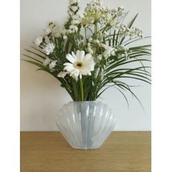 Vase coquille en verre