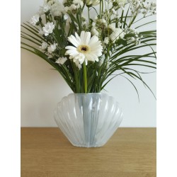 Vase coquille en verre